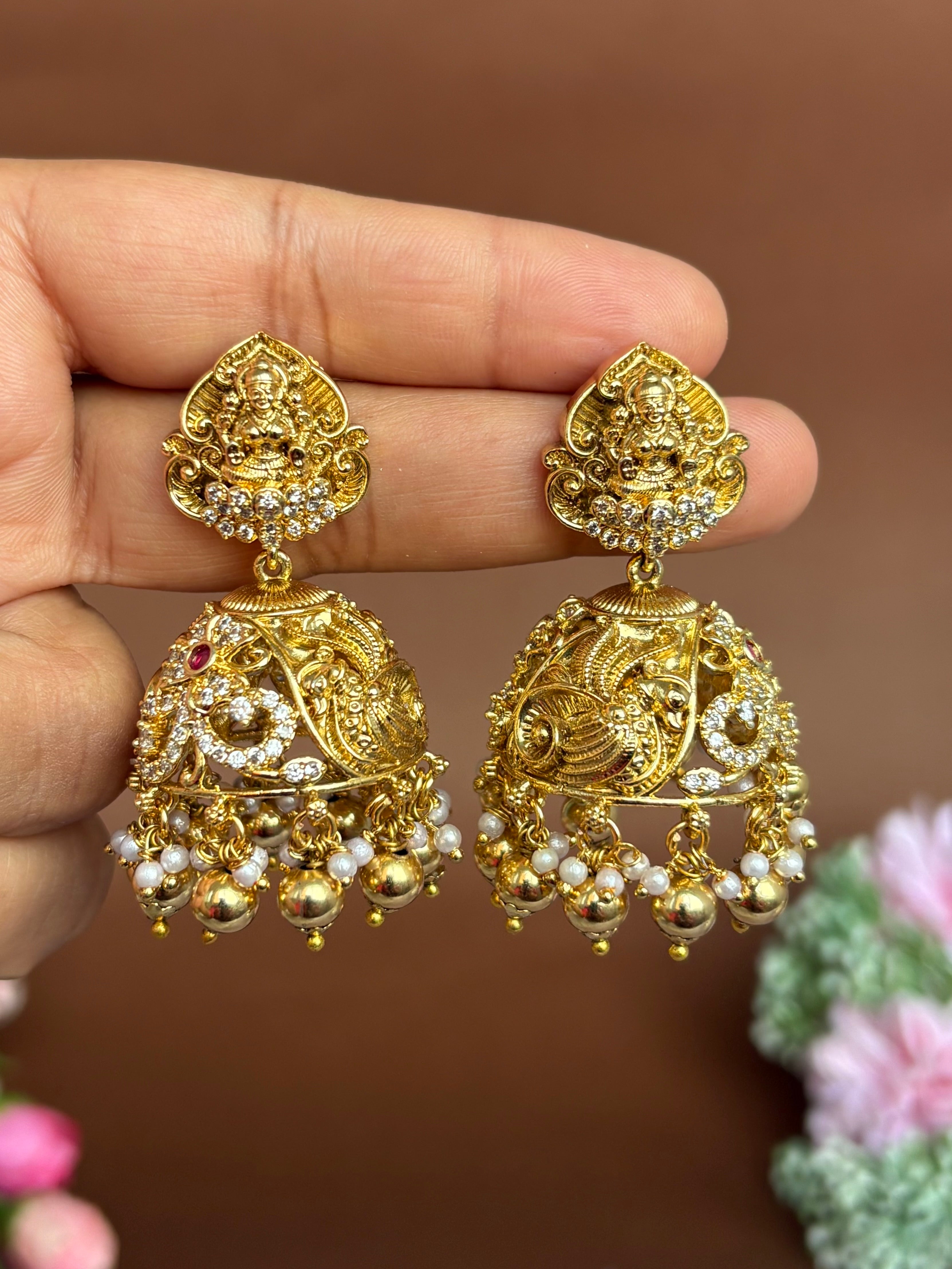 TEMPLE JHUMKAS