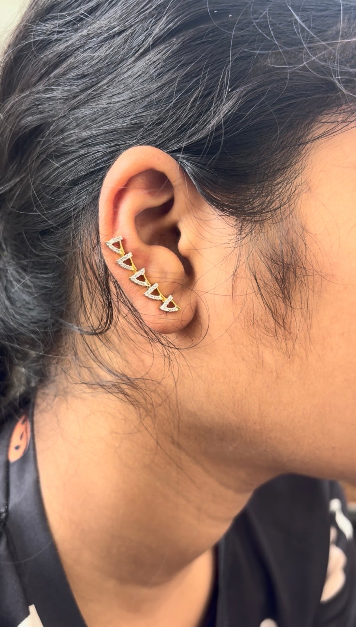 AD DESIGNER EARCUFFS