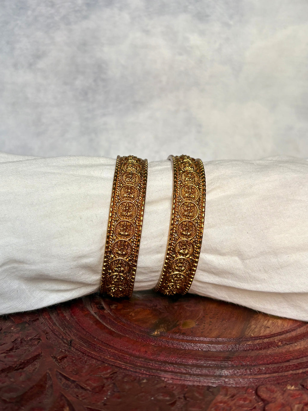 Lakshm kasu bangles