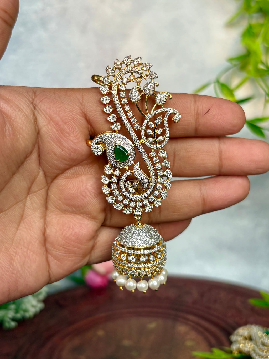 Floral ad earcuffs