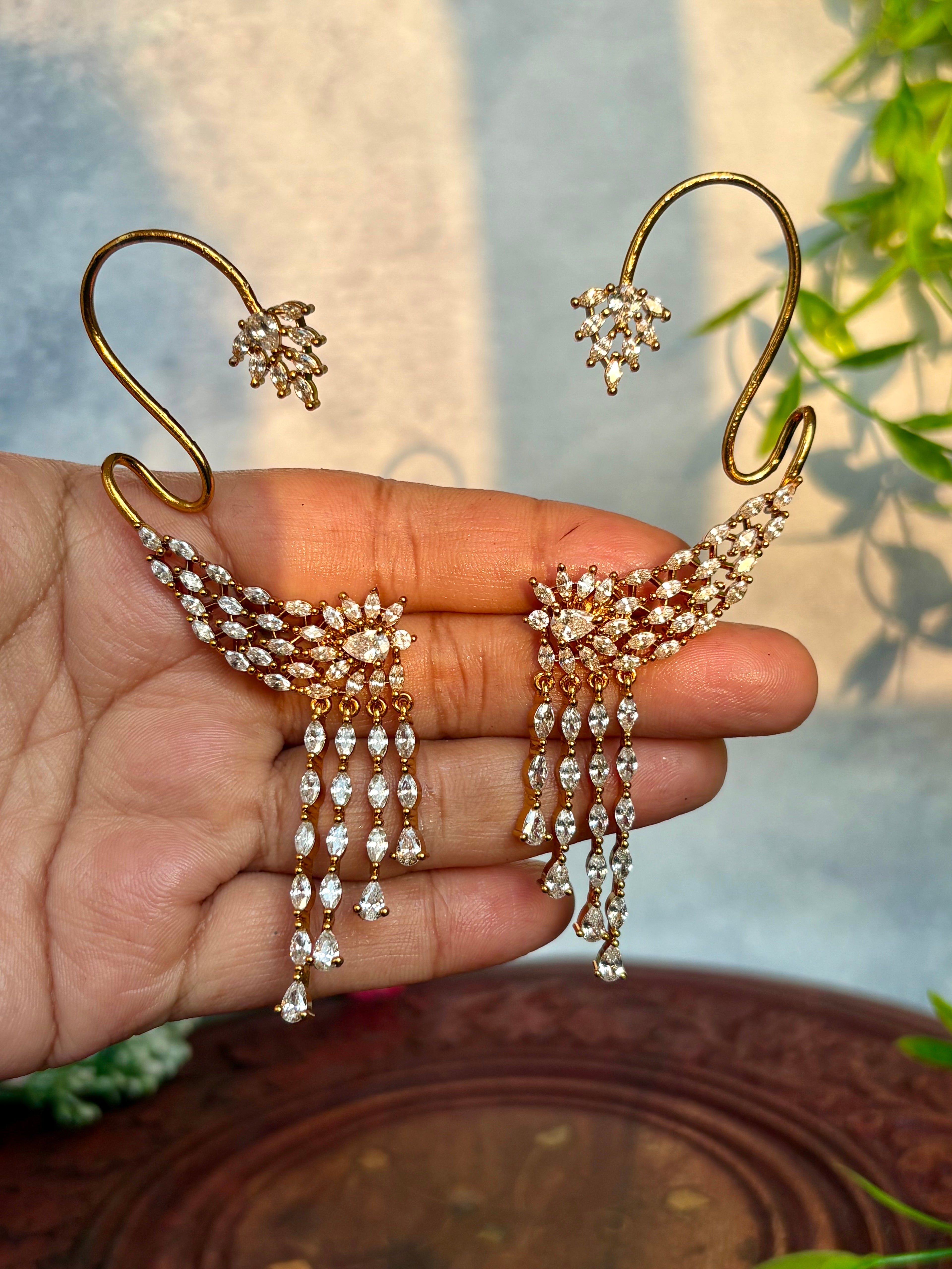DIAMOND REPLICA EARCUFFS