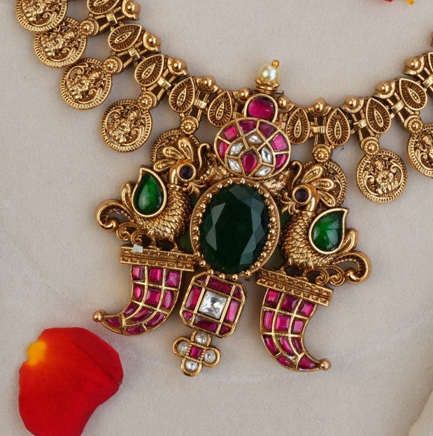 JADAU KASU NECKPIECE