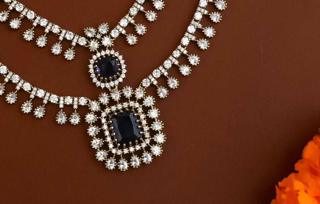 VICTORIAN NECKPIECE (PURPLE)