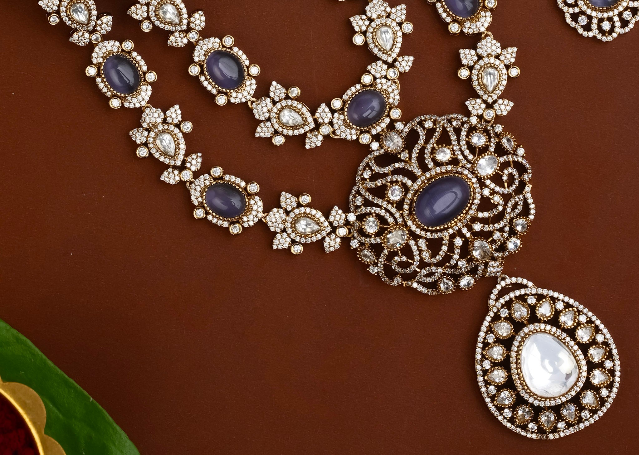 ZIVA (VICTORIAN MOISSANITE-PURPLE)