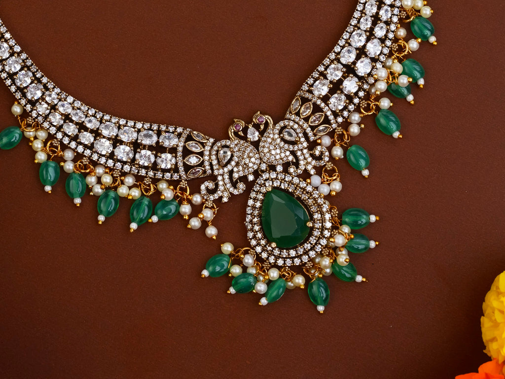 VICTORIAN PEACOCK HASLI (GREEN)