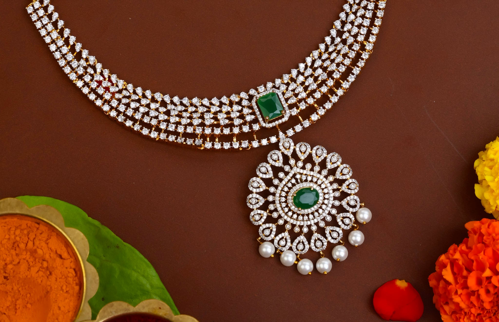 PENDANT DETACHEABLE NECKPIECE (GREEN)