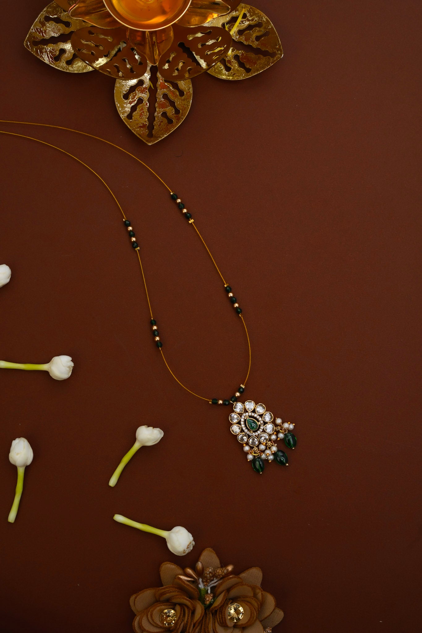VICTORIAN INVISIBLE CHAIN  (GREEN)