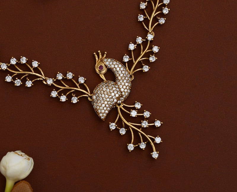 DIAMOND LOOK ALIKE NECKPIECE