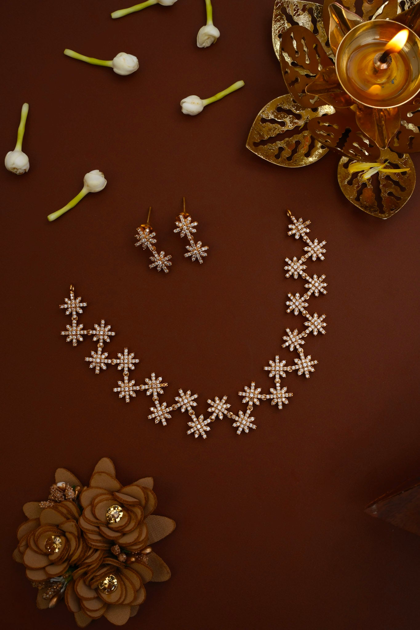 AD STAR NECKPIECE