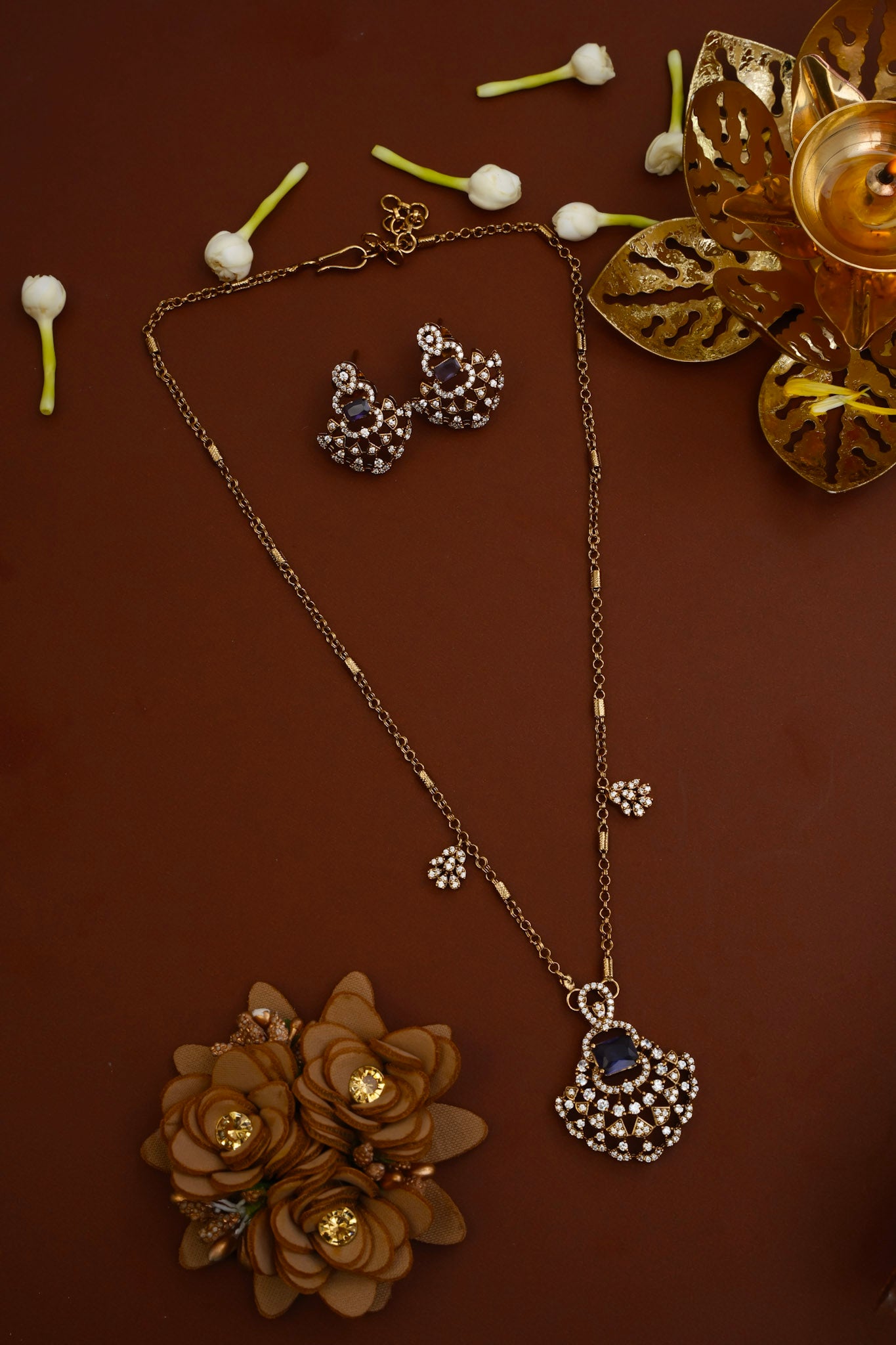 SHORT PENDANT CHAIN