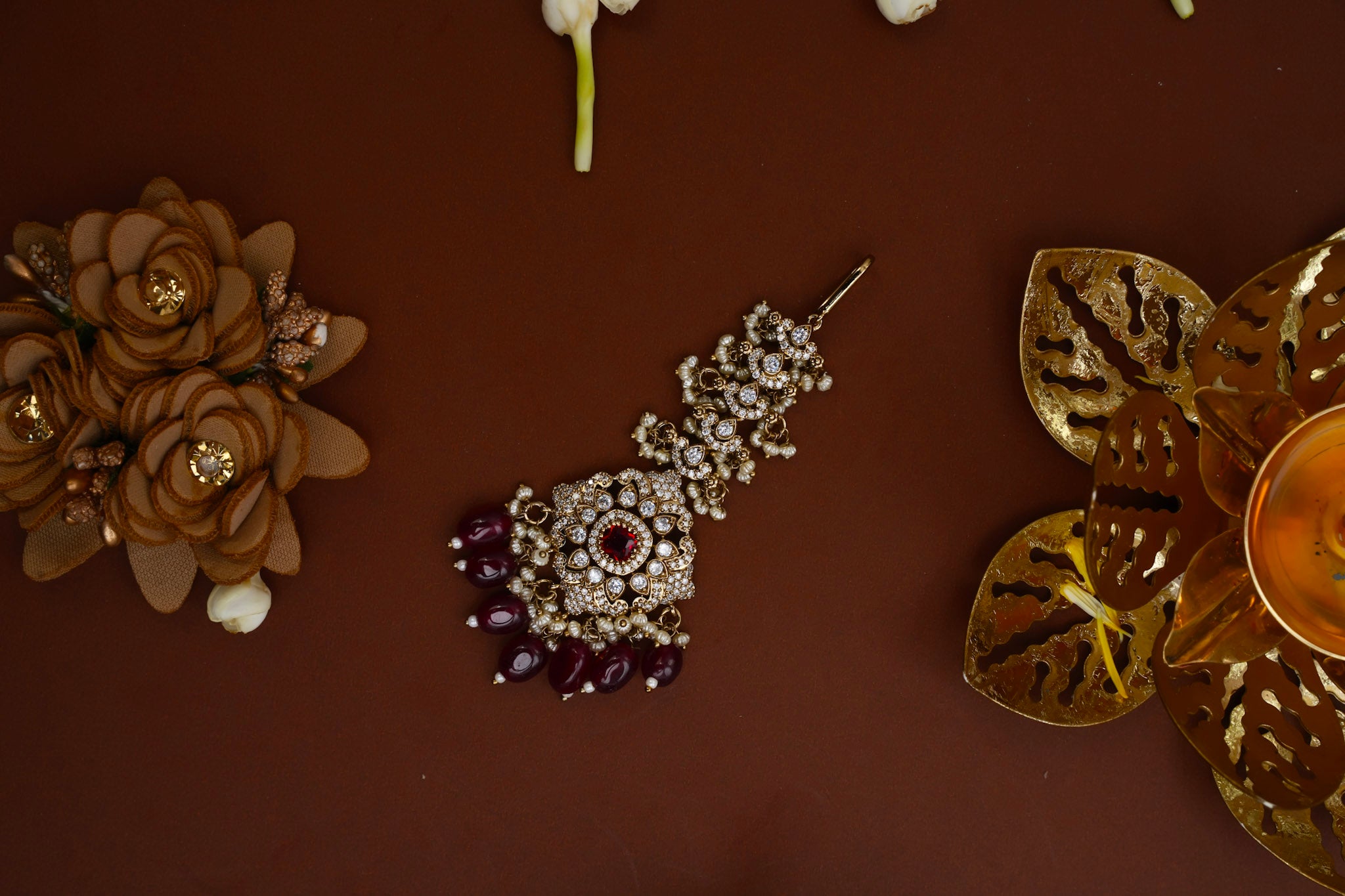 VICTORIAN FLORAL MANGTIKA (RED)