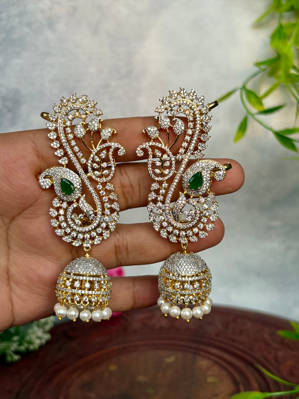 Floral ad earcuffs