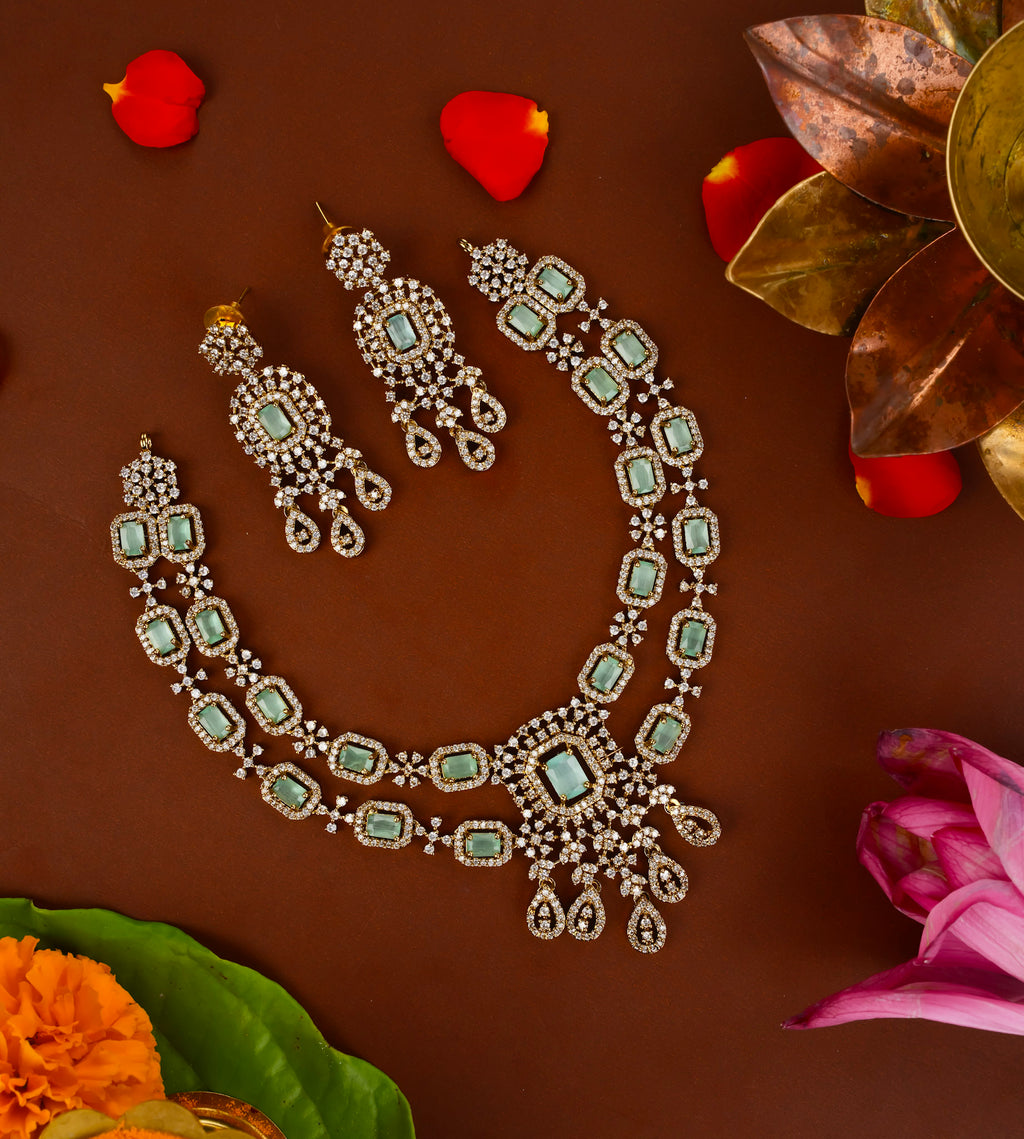 DOUBLE LAYER NECKPIECE