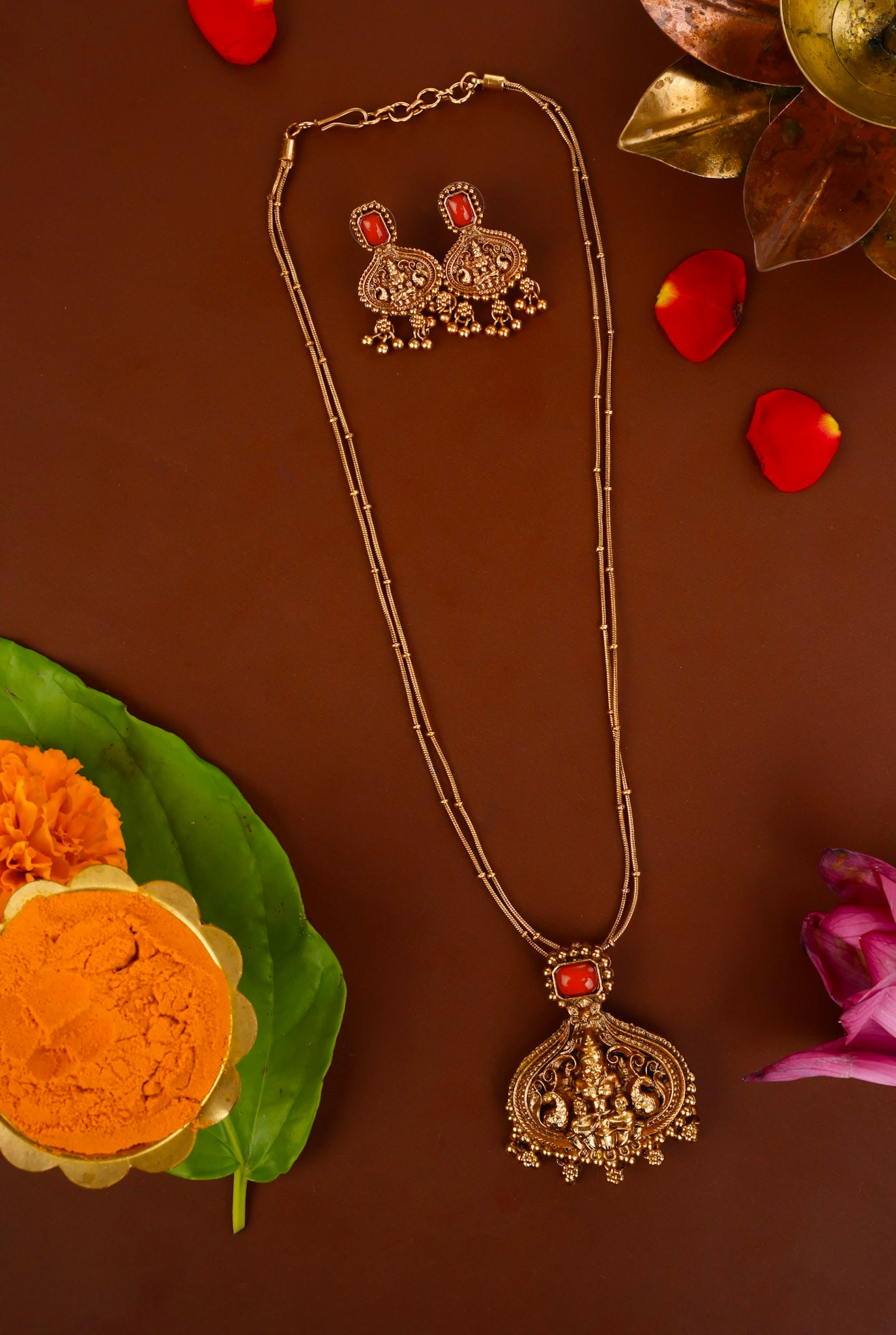 LAKSHMI PENDANT CHAIN