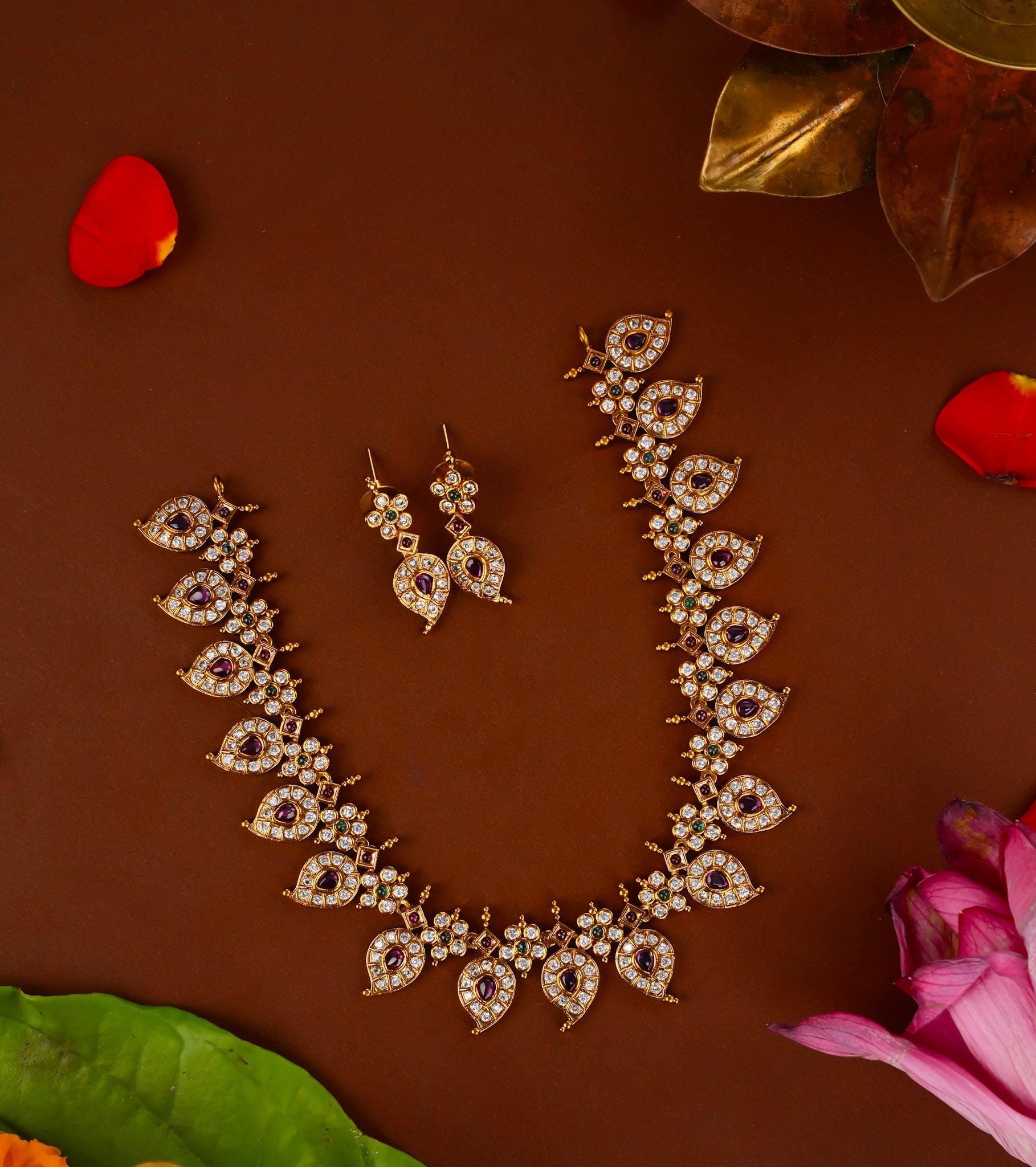 MANGO NECKPIECE