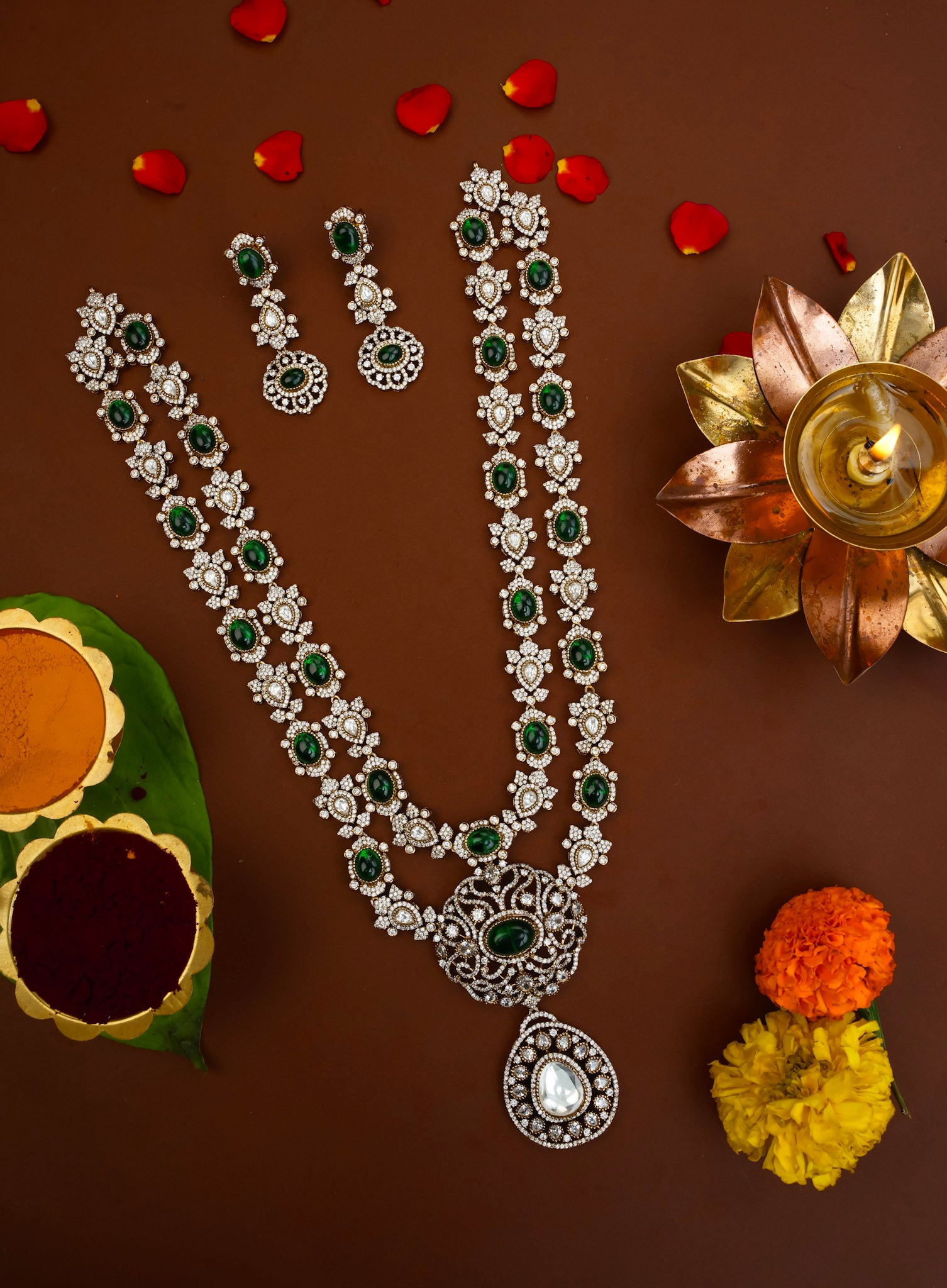 VICTORIAN MOISSANITE HAARAM