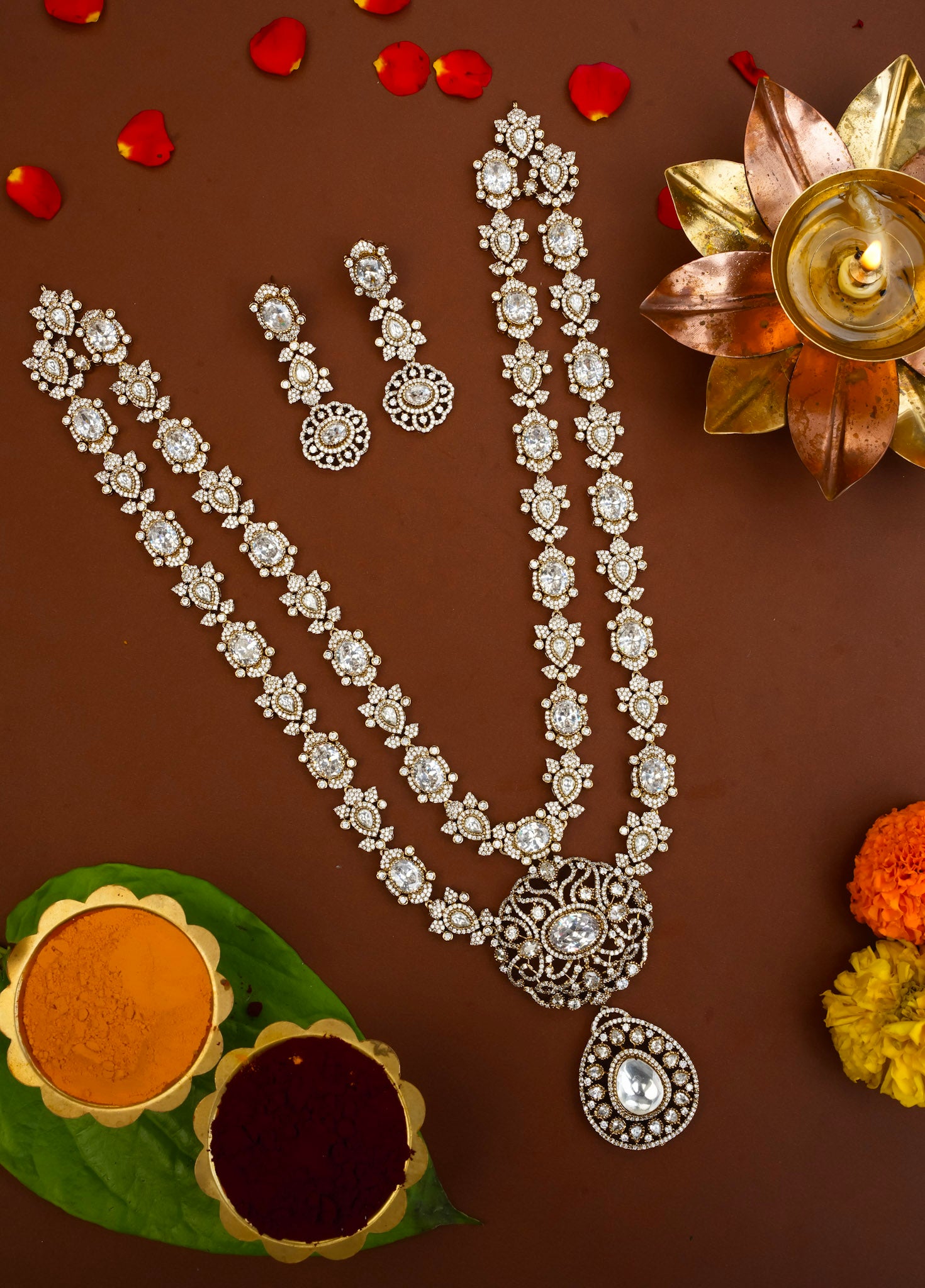 VICTORIAN MOISSANITE HAARAM