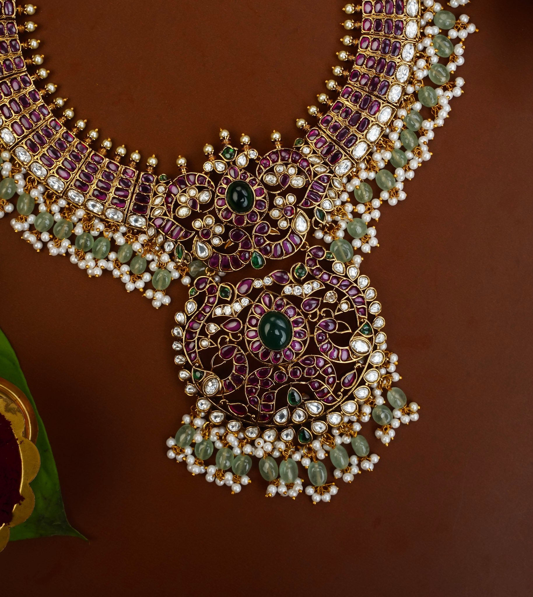 ROYAL JADAU NECKSET