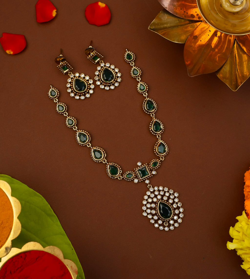 EMERALD DROP NECKPIECE