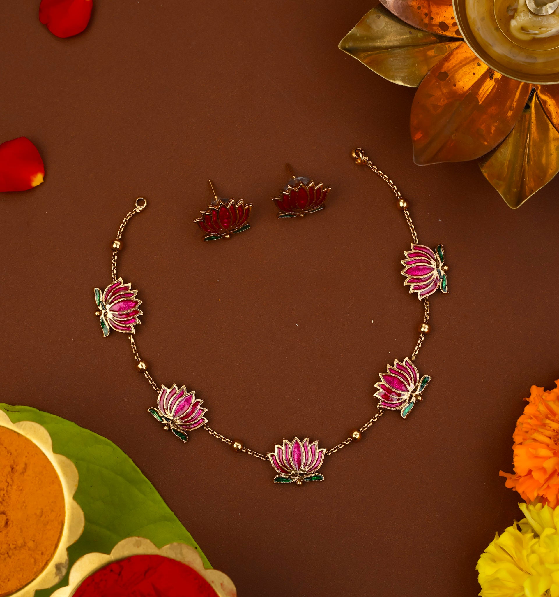 LOTUS NECKPIECE