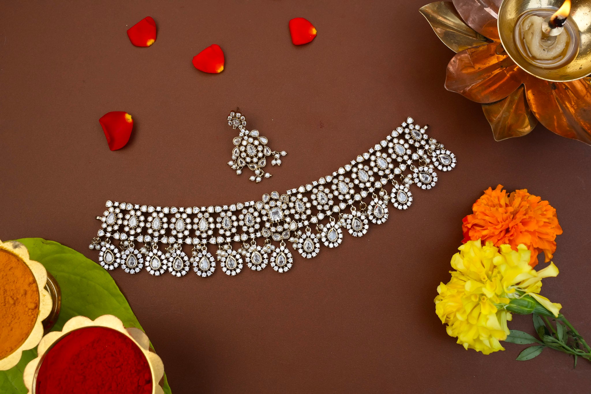 VICTORIAN CHOKER (WHITE)