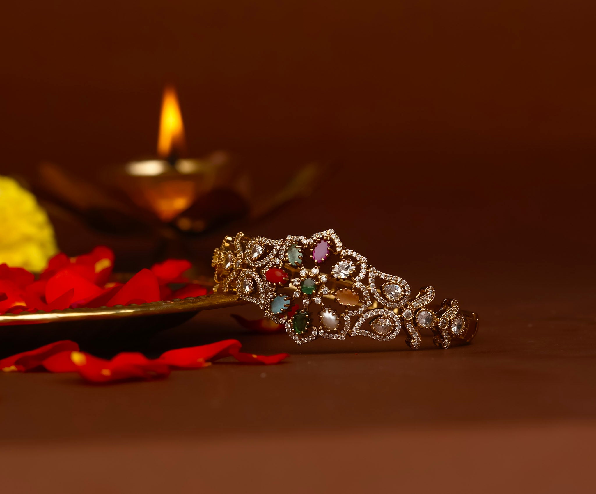 VICTORIAN OPENABLE KADA (ADJUSTABLE)