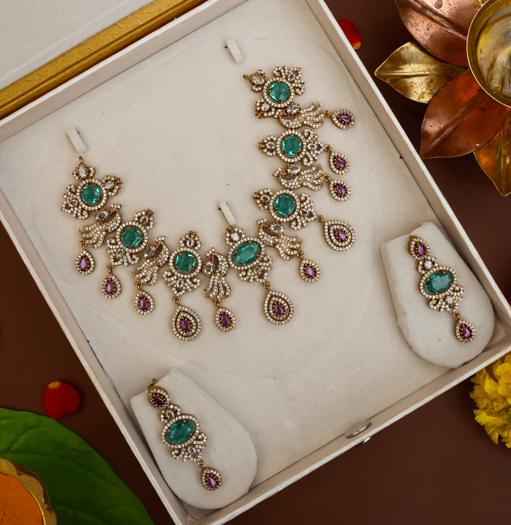 VICTORIAN PEACOCK CHOKER / NECKPIECE