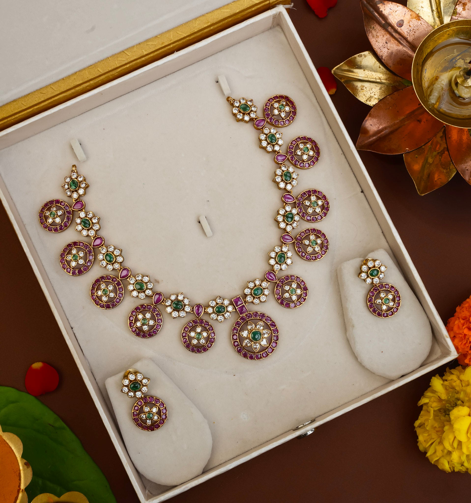 KEMP BOTTUMALA (SHORT)