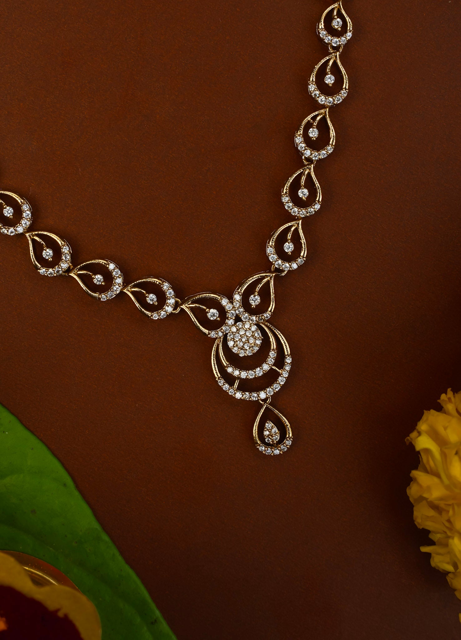 DIAMOND PARTY WEAR NECKPIECE