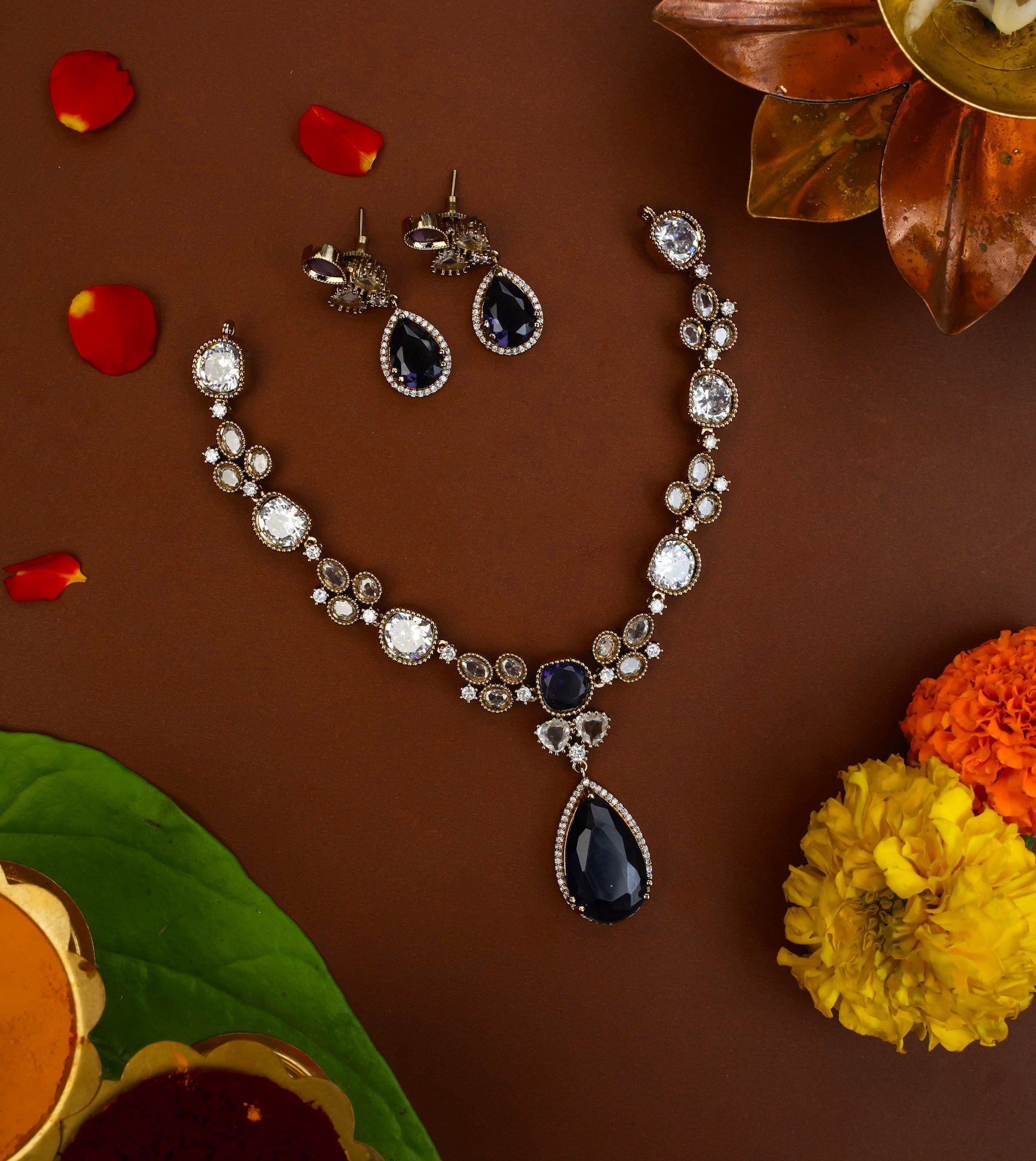 DIAMOND DROP NECKPIECE
