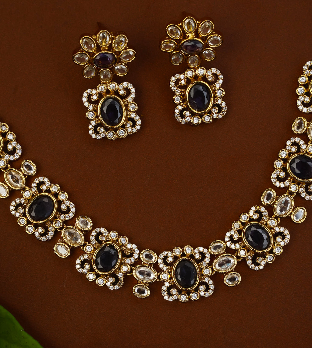VICTORIAN FLORAL NECKPIECE