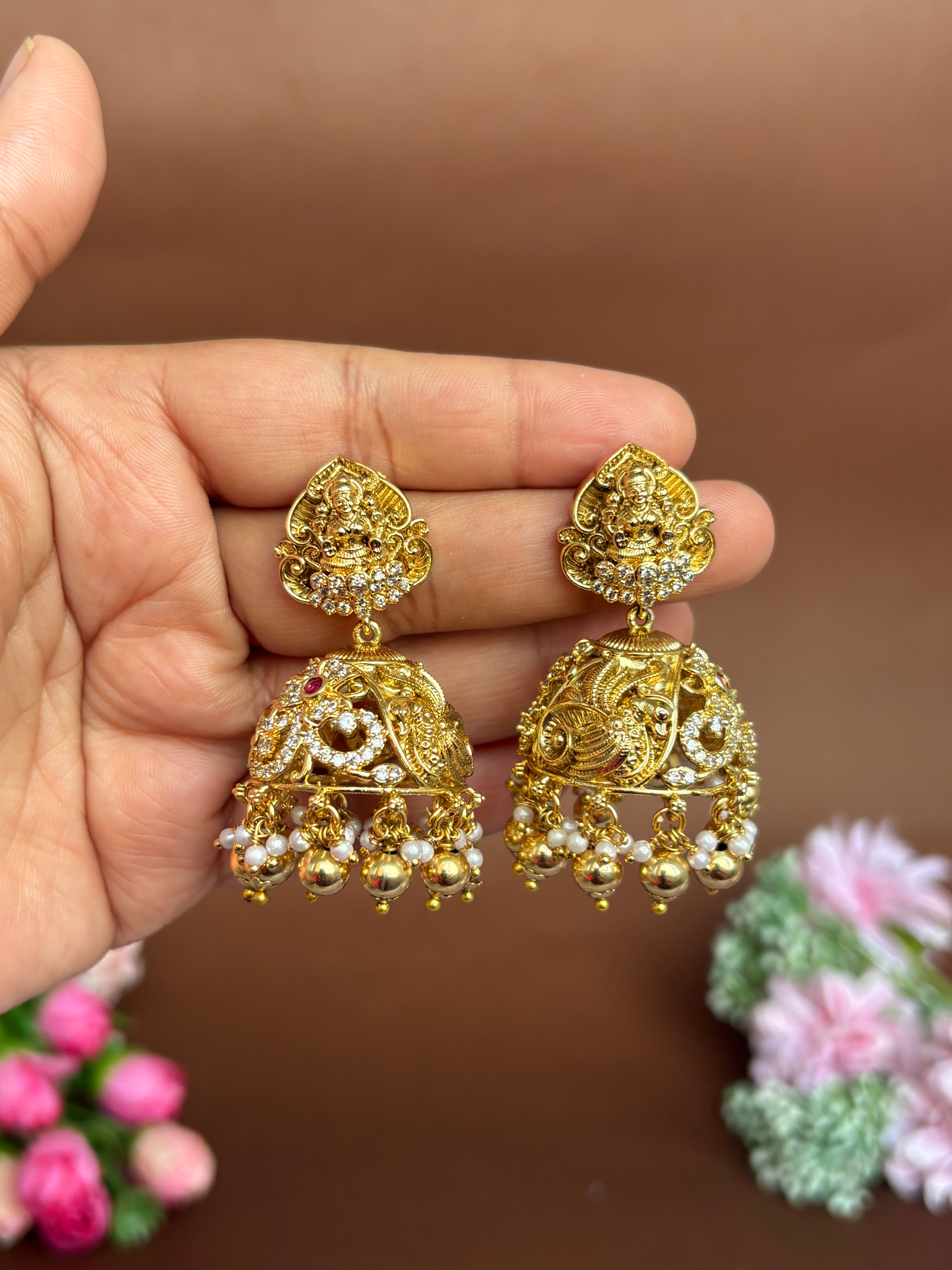 TEMPLE JHUMKAS