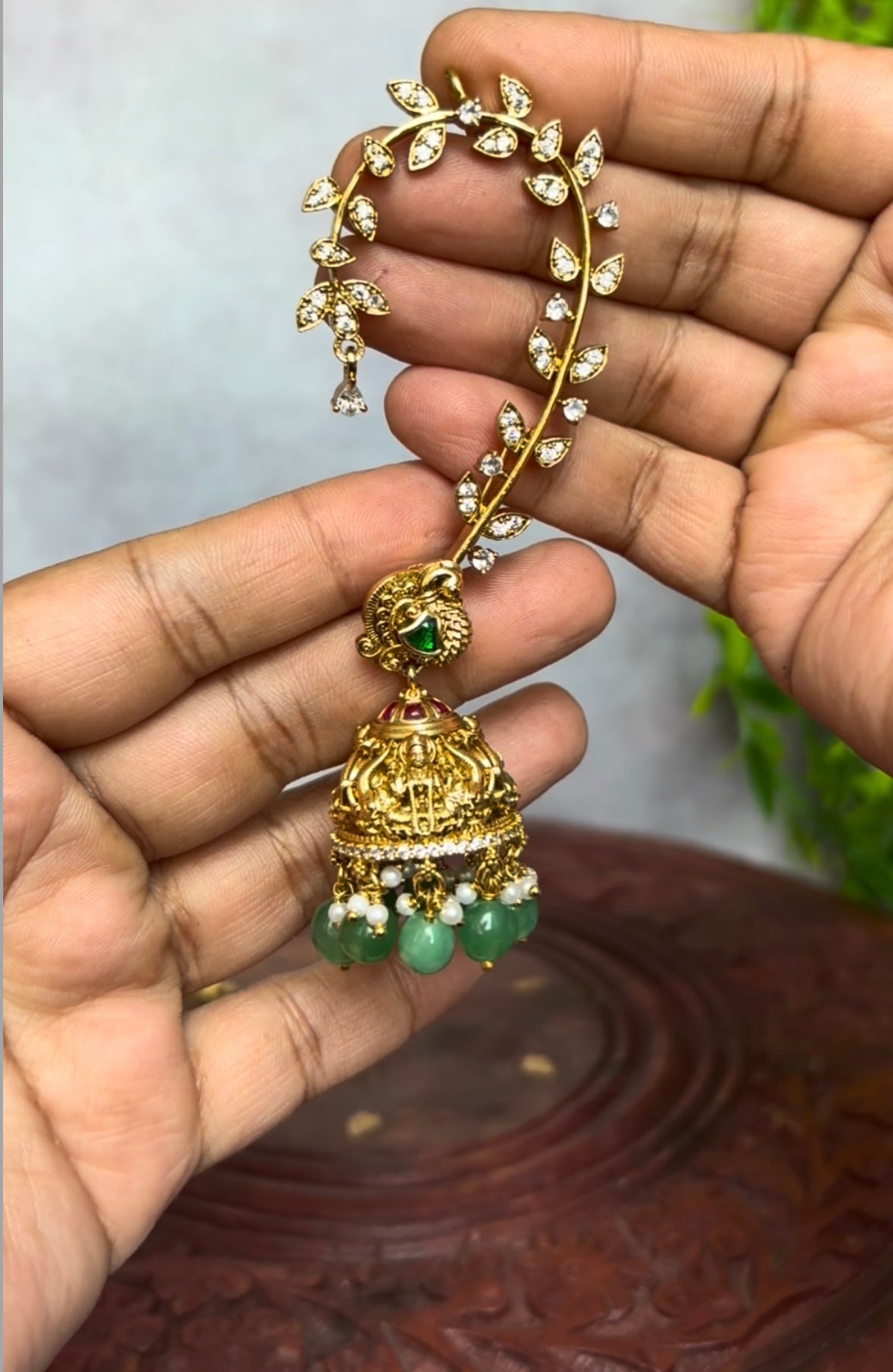 Detachable earcuffs