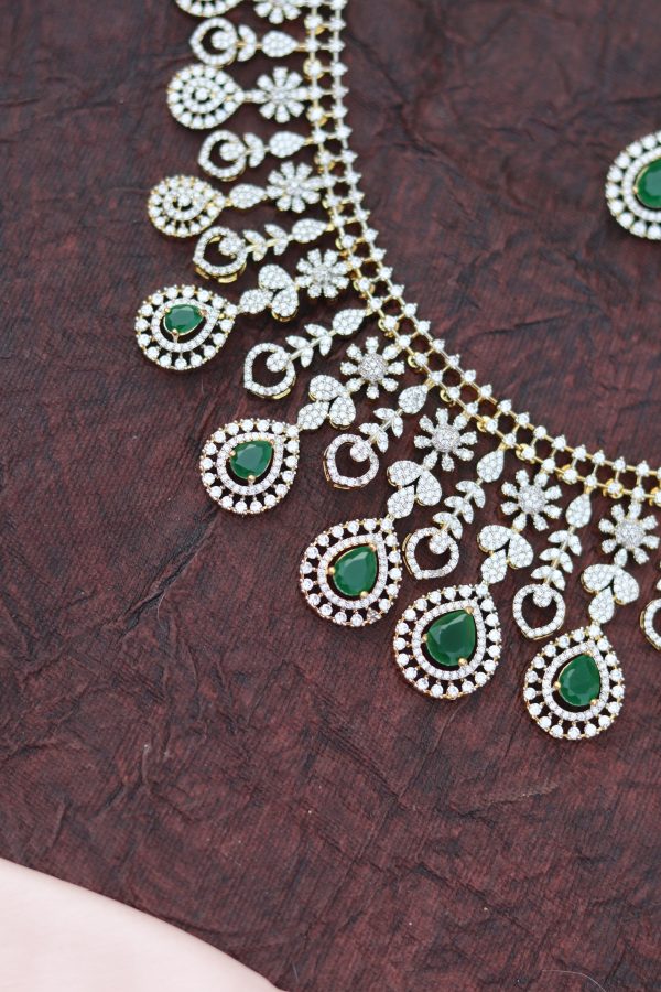 EMERALD DIAMOND LOOK ALIKE NECKSET - Image 2