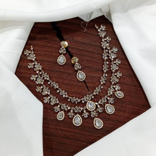 DIAMOND NECKPIECE