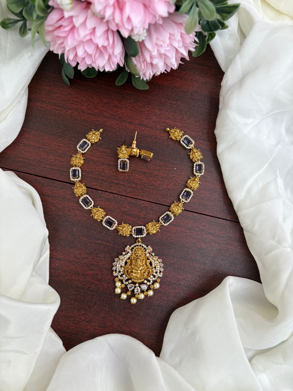 LAKSHMI NECKPIECE (PURPLE)