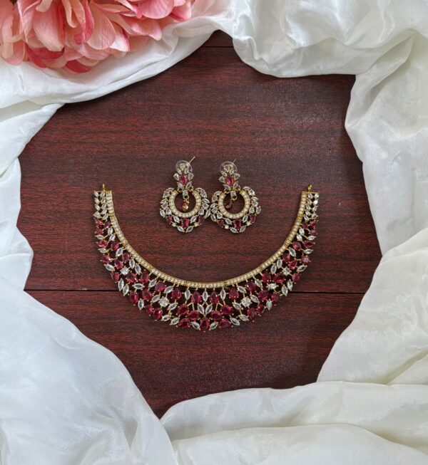 NECKPIECE WITH CHANDBALI EARRINGS (RED)