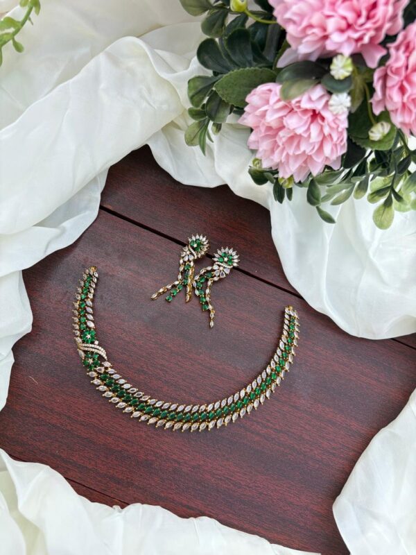 PARTY WEAR NECKPIECE (GREEN)