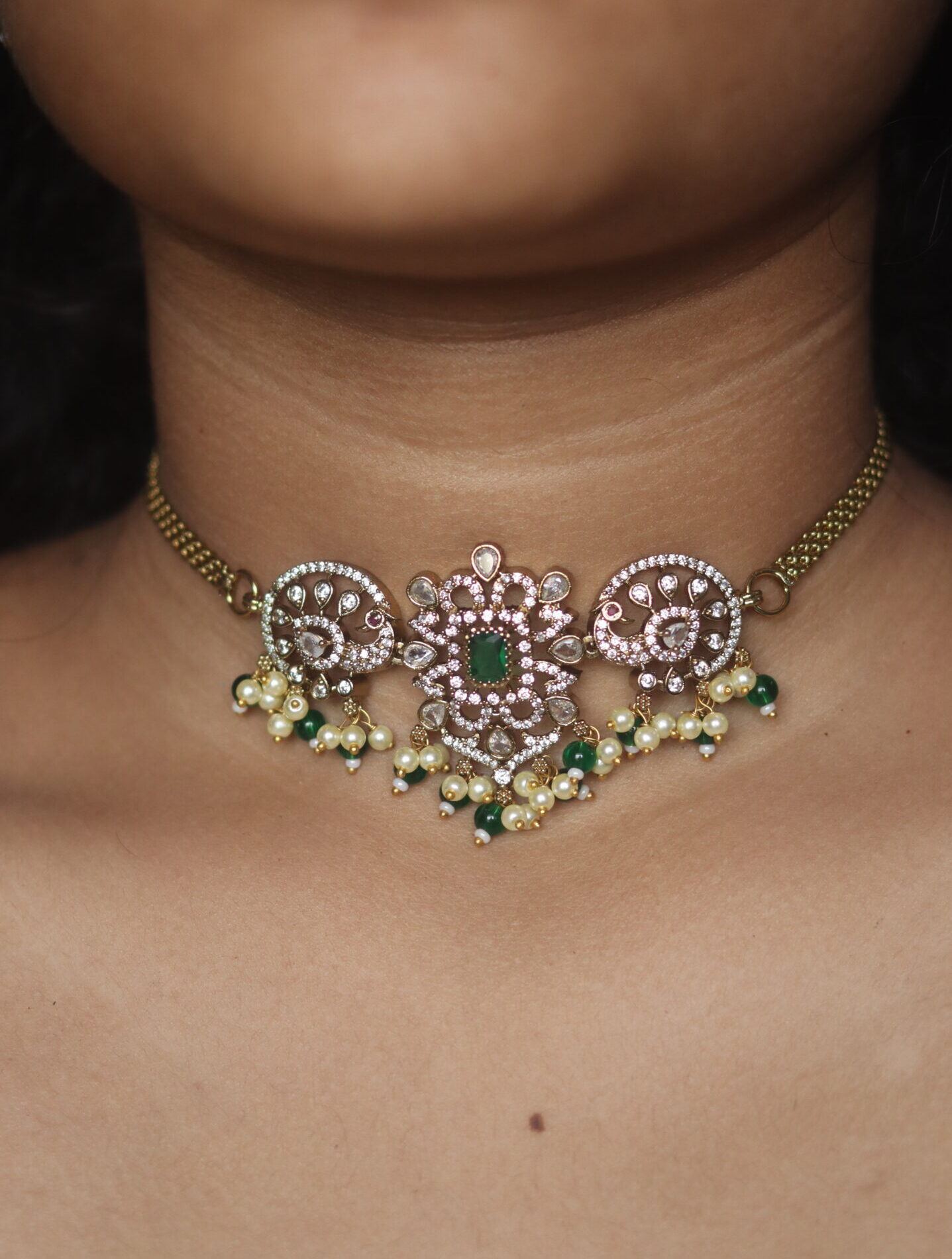 EMERALD BEADS CHOKER