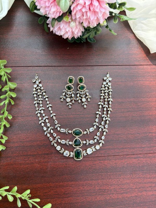 3 LAYER VICTORIAN NECKPIECE (GREEN)