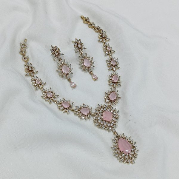 VICTORIAN FLORAL NECKPIECE (PINK)