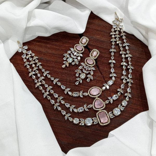 3 LAYER VITORIAN NECKPIECE (PINK)