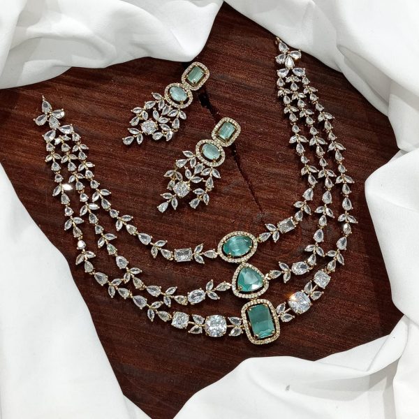 3 LAYER VICTORIAN NECKPIECE(MINT)