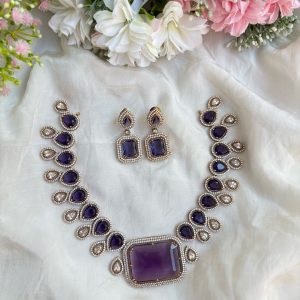 VICTORIAN DOUBLET STONE NECKPIECE (PURPLE)