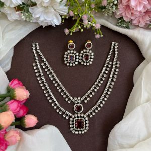 PREMIUM VICTORIAN DOUBLE LAYER NECKPIECE (RED)