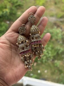 Victorian statement earrings (Ruby)